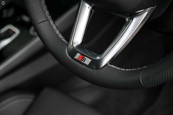 2025 Audi A3 35 TFSI S line GY