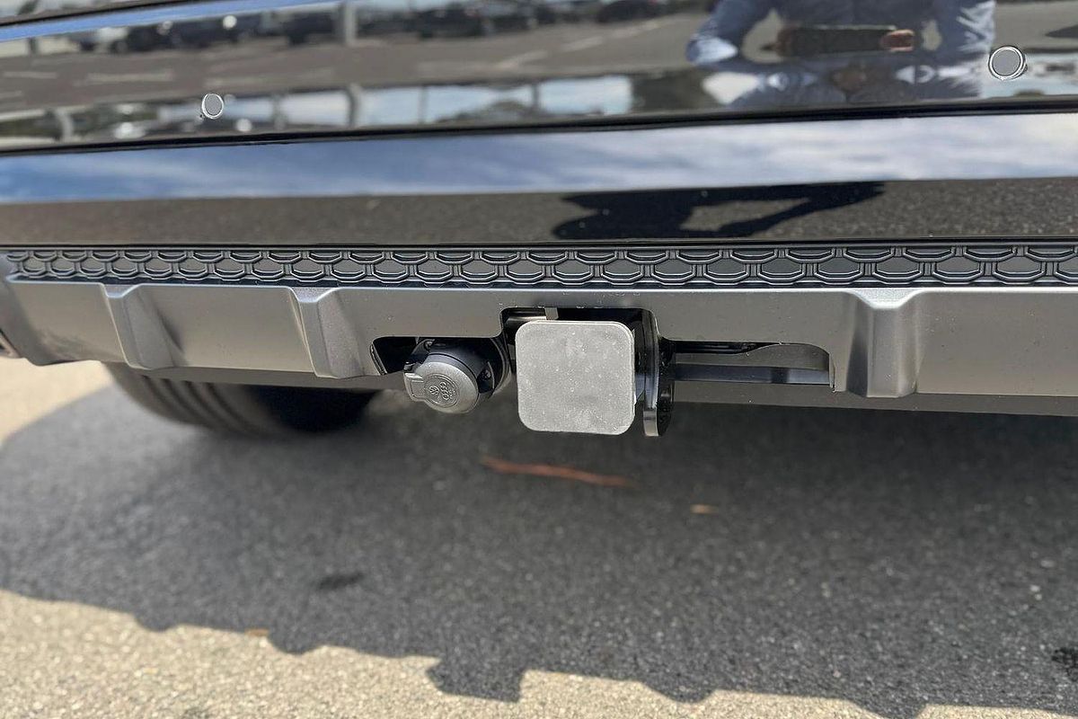 2024 Audi Q8 55 TFSI S line F1