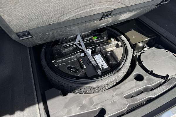 2024 Audi Q8 55 TFSI S line F1