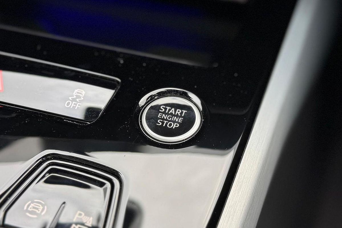 2025 Audi A5 TFSI 150kW S line B10