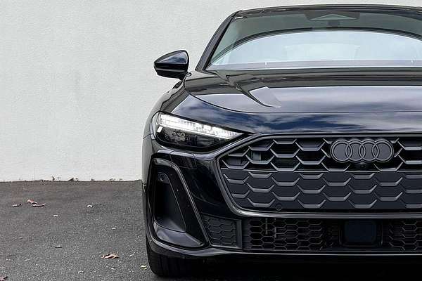 2025 Audi A5 TFSI 150kW S line B10
