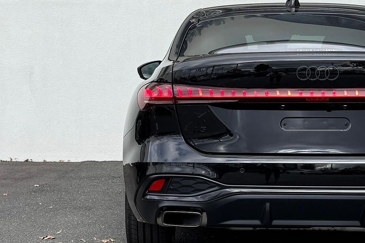 2025 Audi A5 TFSI 150kW S line B10