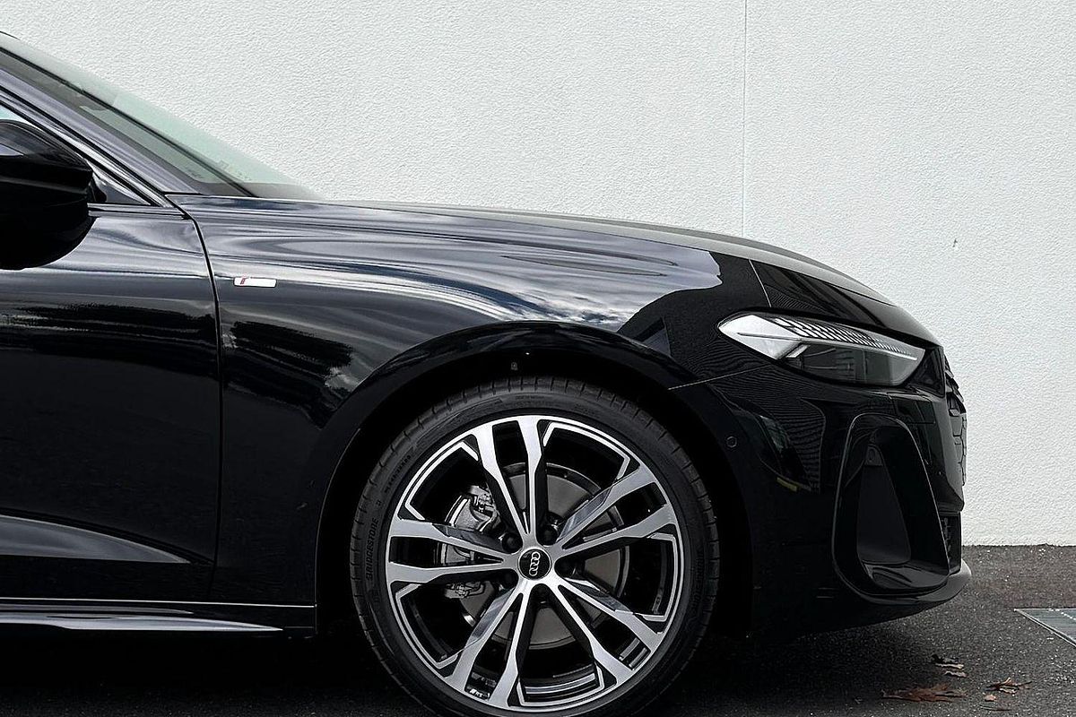 2025 Audi A5 TFSI 150kW S line B10