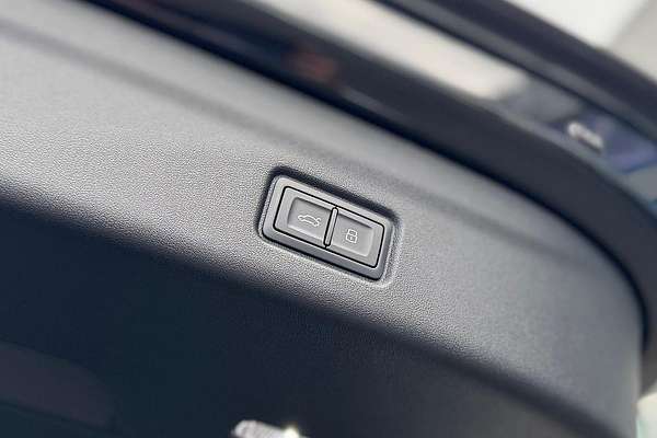 2025 Audi Q6 e-tron GF