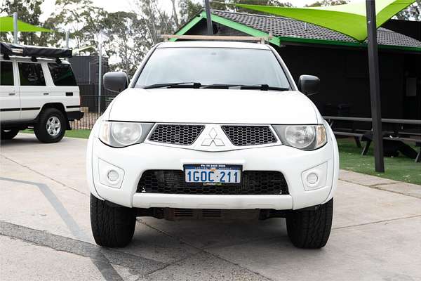 2011 Mitsubishi Triton GL-R MN 4X4