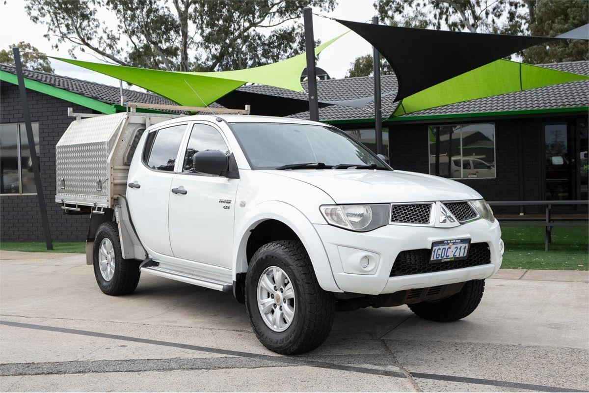 2011 Mitsubishi Triton GL-R MN 4X4