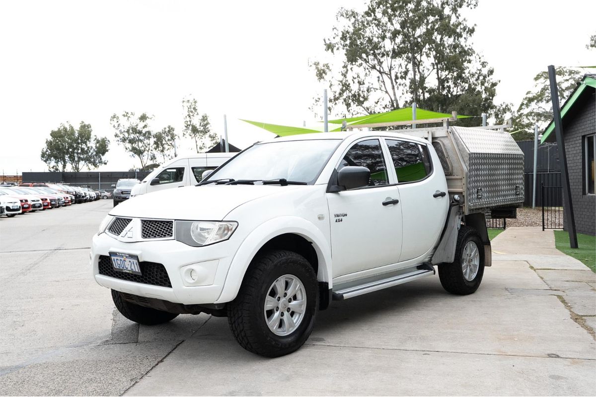 2011 Mitsubishi Triton GL-R MN 4X4