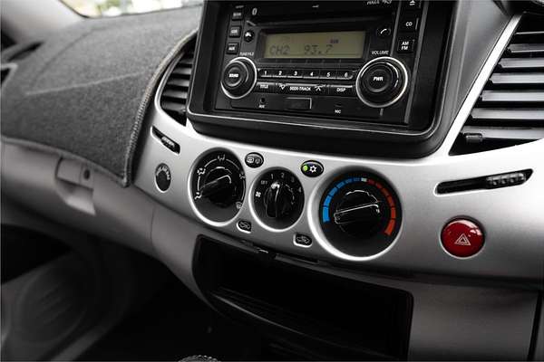 2011 Mitsubishi Triton GL-R MN 4X4