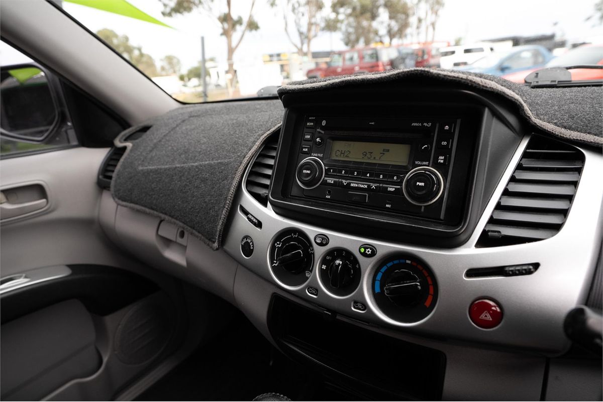 2011 Mitsubishi Triton GL-R MN 4X4