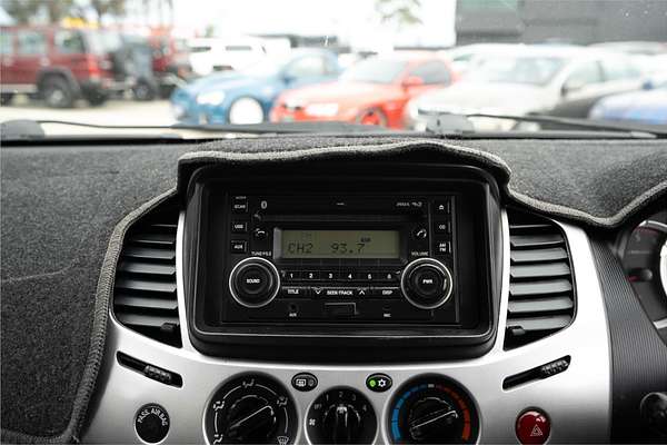 2011 Mitsubishi Triton GL-R MN 4X4