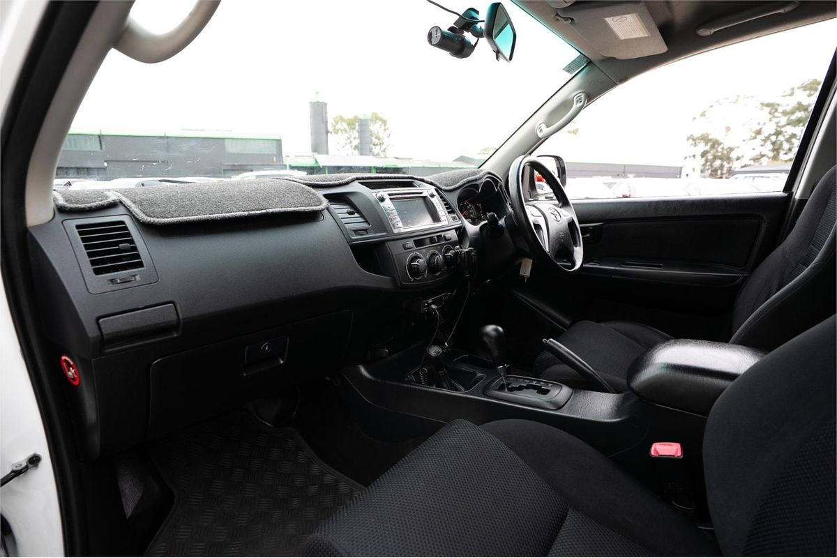 2015 Toyota Hilux SR KUN26R 4X4