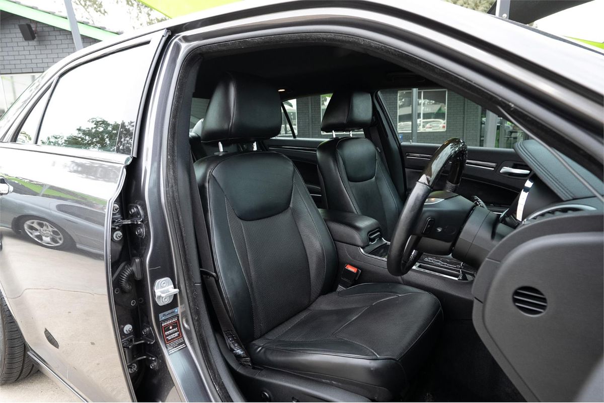 2014 Chrysler 300 C LX