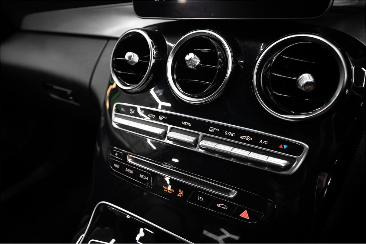 2015 Mercedes-Benz 250 BLUETEC 205