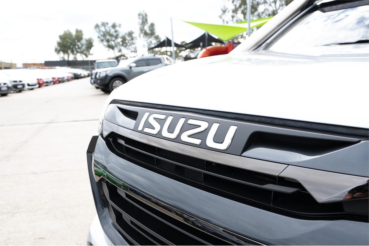 2023 Isuzu D-MAX X-TERRAIN 4X4