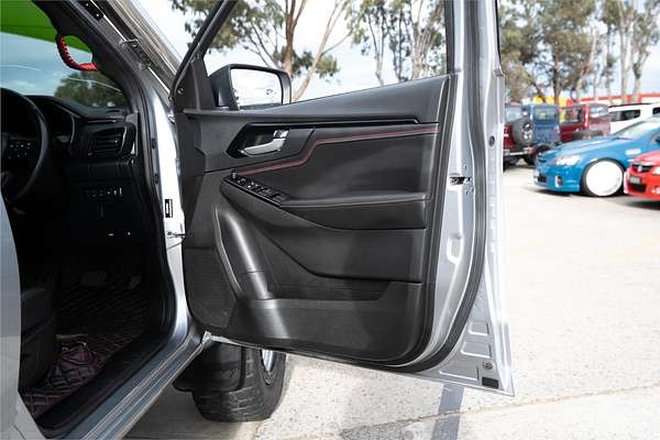 2023 Isuzu D-MAX X-TERRAIN 4X4