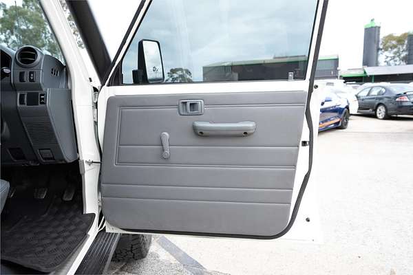 2011 Toyota Landcruiser Workmate VDJ76R