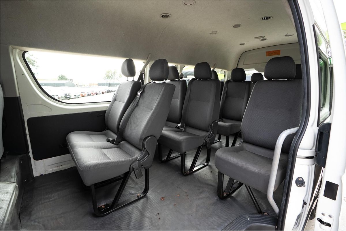 2015 Toyota Hiace Commuter KDH223R
