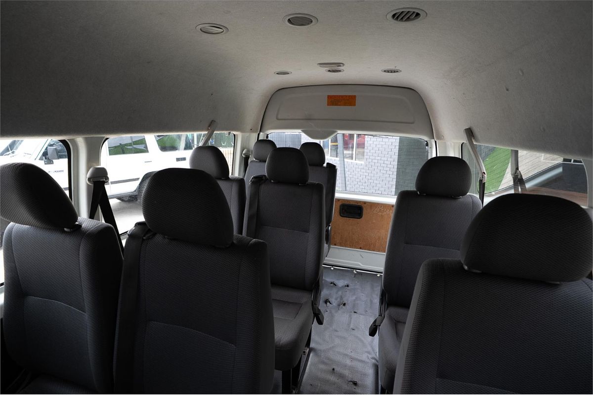 2015 Toyota Hiace Commuter KDH223R
