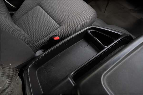 2015 Toyota Hiace Commuter KDH223R