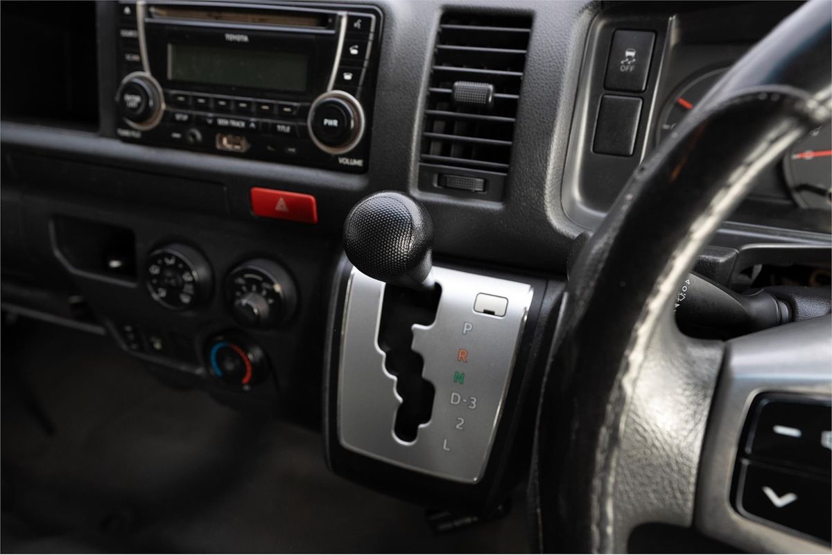 2015 Toyota Hiace Commuter KDH223R
