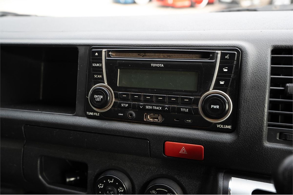 2015 Toyota Hiace Commuter KDH223R