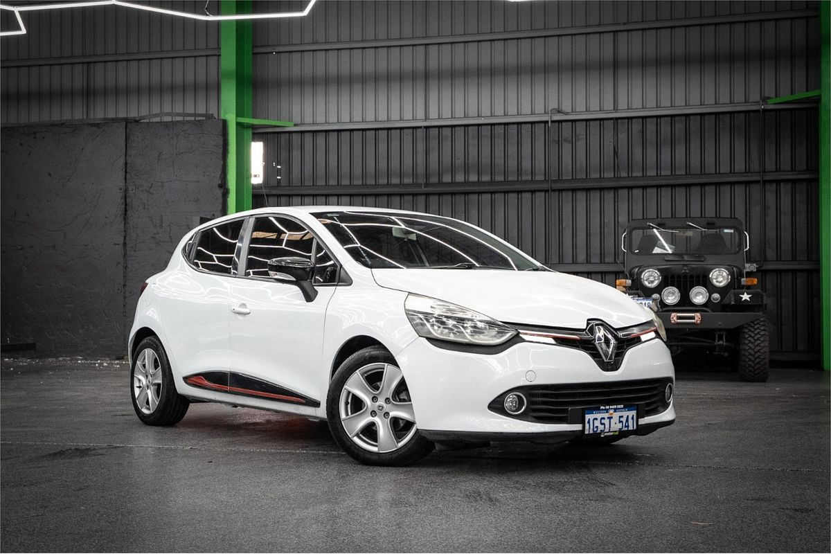 2014 Renault Clio Expression IV B98