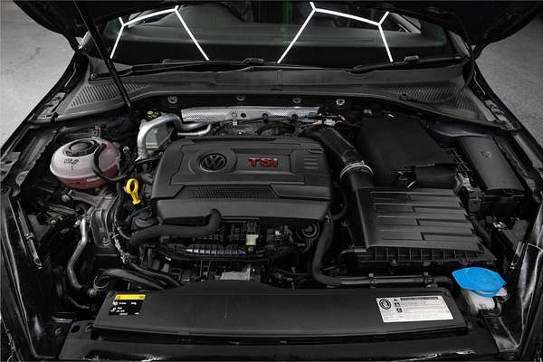2014 Volkswagen Golf GTI 7