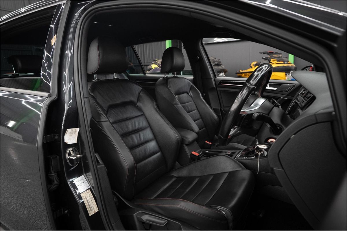 2014 Volkswagen Golf GTI 7