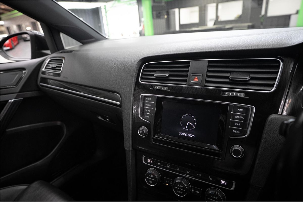 2014 Volkswagen Golf GTI 7