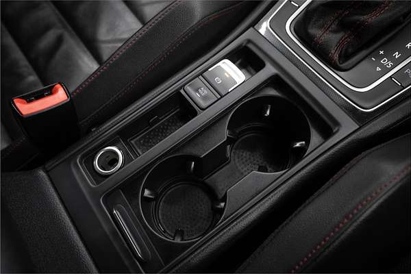 2014 Volkswagen Golf GTI 7