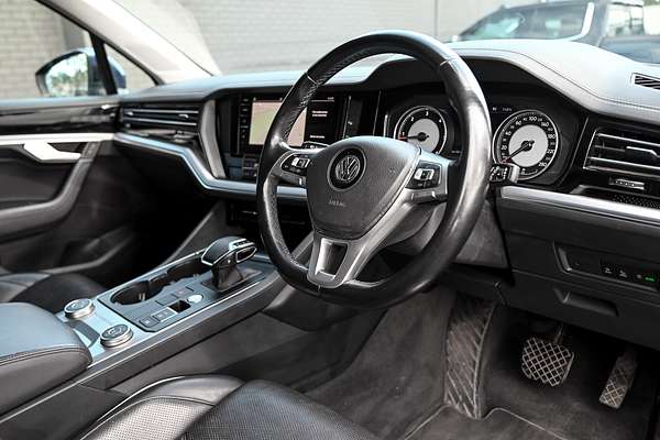 2019 Volkswagen Touareg 190TDI Launch Edition CR