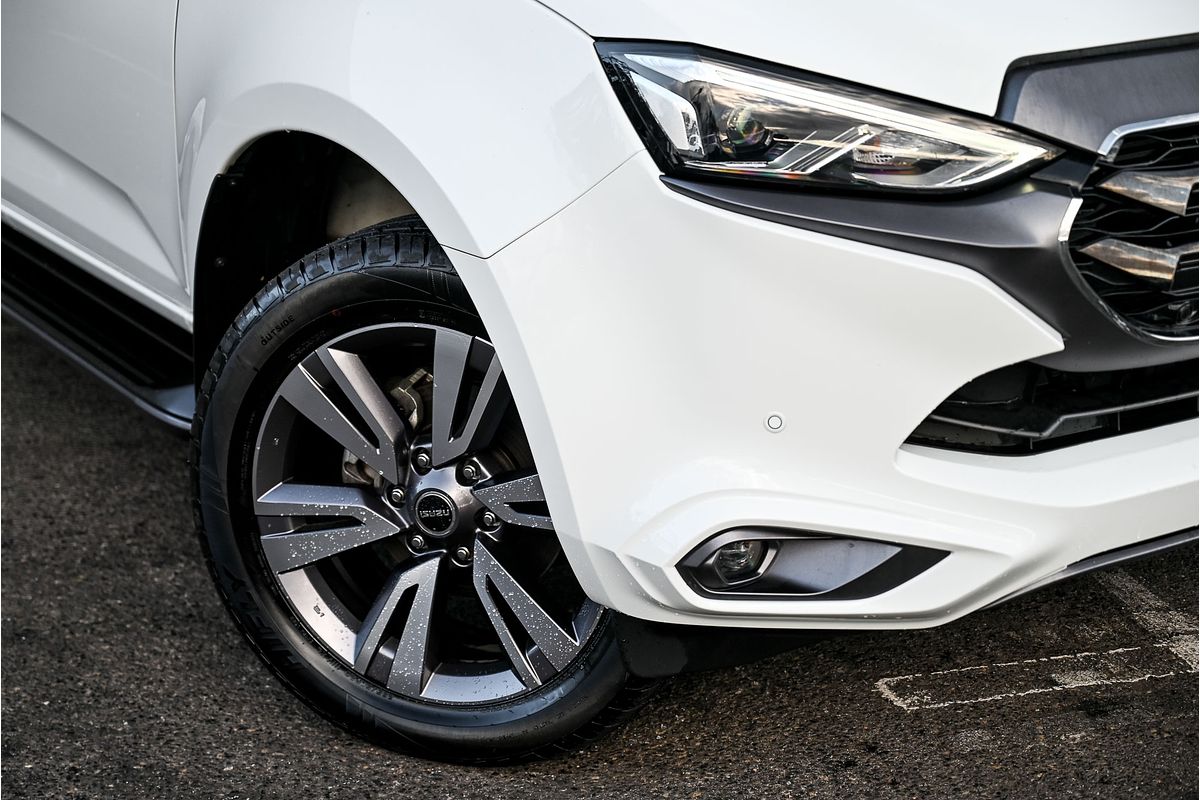 2022 Isuzu MU-X LS-T