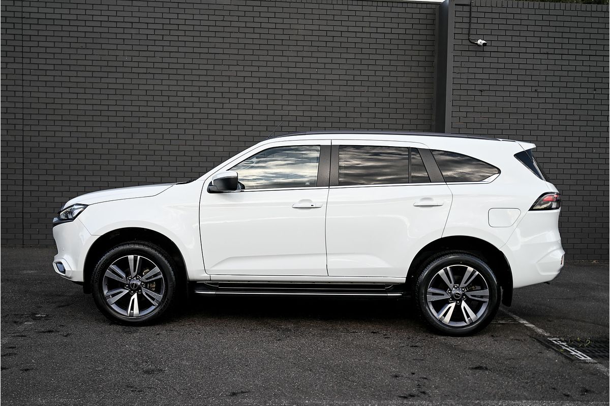 2022 Isuzu MU-X LS-T