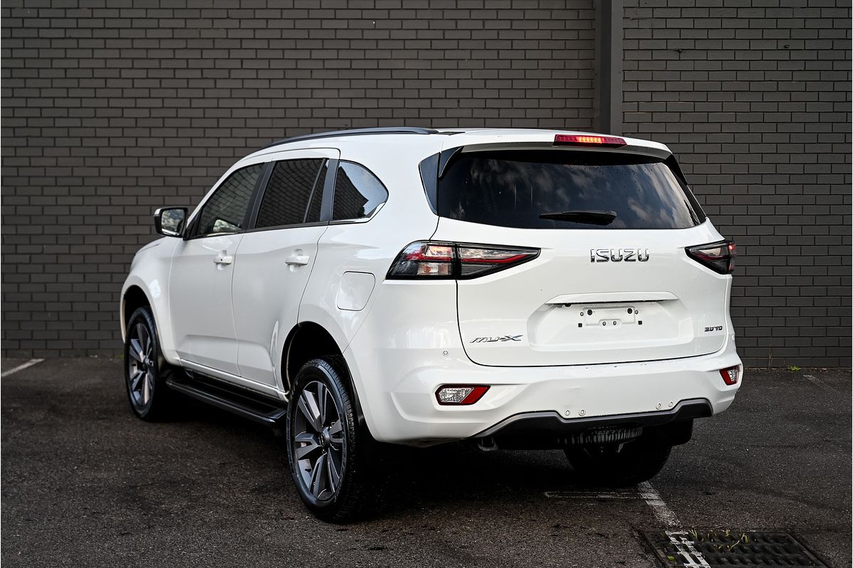 2022 Isuzu MU-X LS-T