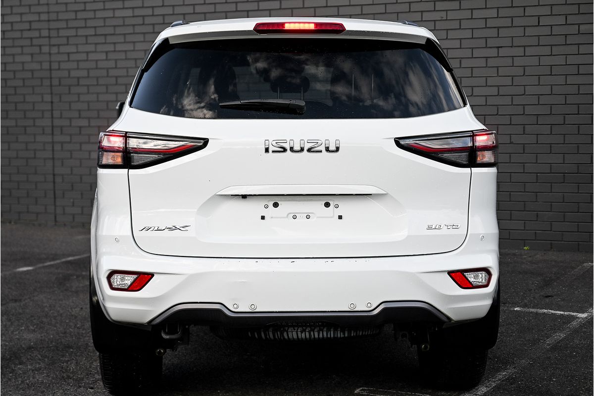 2022 Isuzu MU-X LS-T