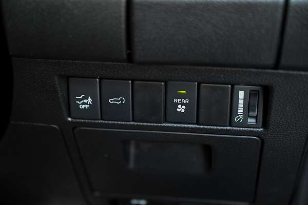 2022 Isuzu MU-X LS-T