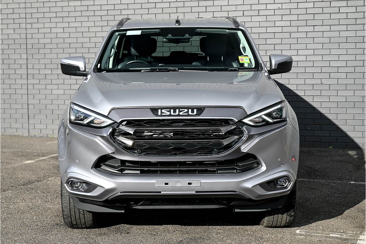 2022 Isuzu MU-X LS-T