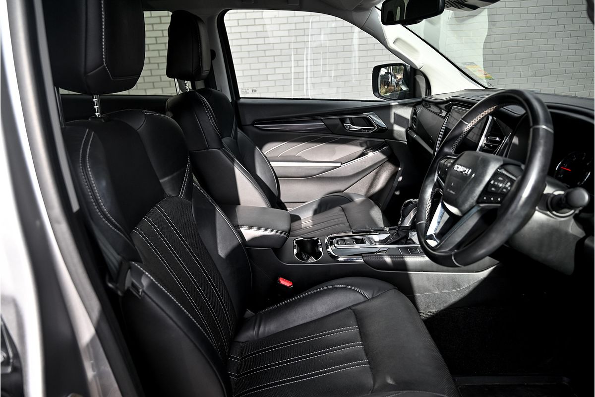 2022 Isuzu MU-X LS-T