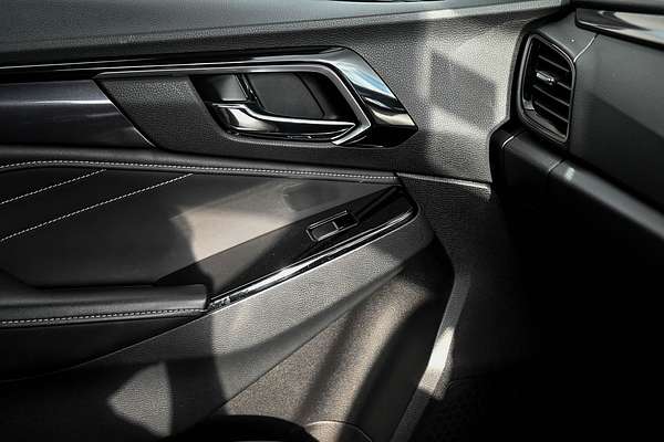 2022 Isuzu MU-X LS-T