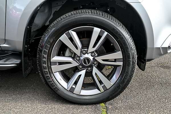 2022 Isuzu MU-X LS-T