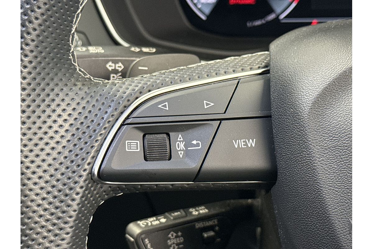 2022 Audi Q5 45 TFSI S line FY