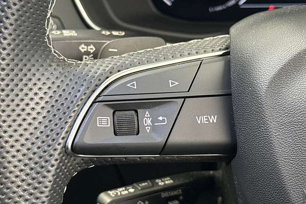 2022 Audi Q5 45 TFSI S line FY