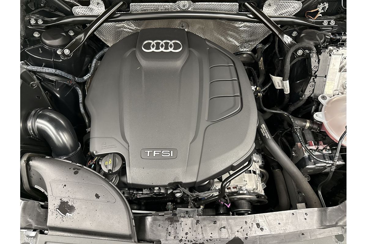 2022 Audi Q5 45 TFSI S line FY