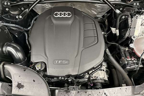 2022 Audi Q5 45 TFSI S line FY