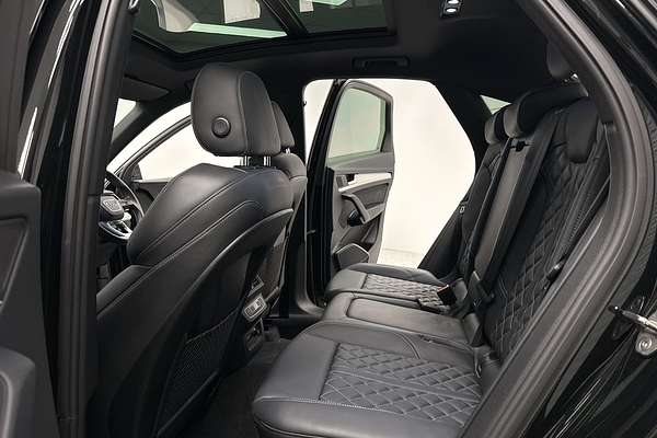 2022 Audi Q5 45 TFSI S line FY