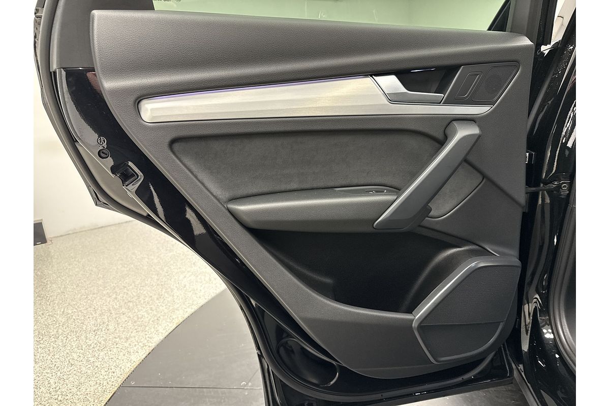 2022 Audi Q5 45 TFSI S line FY