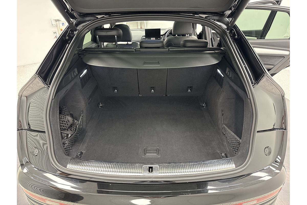 2022 Audi Q5 45 TFSI S line FY