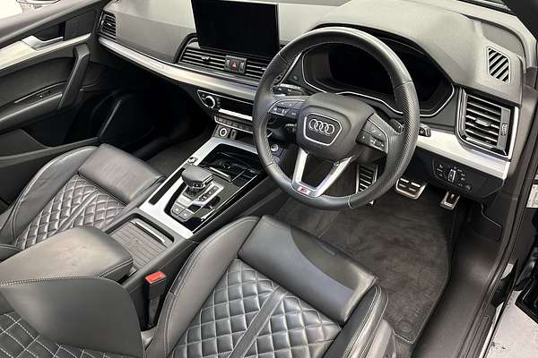 2022 Audi Q5 45 TFSI S line FY