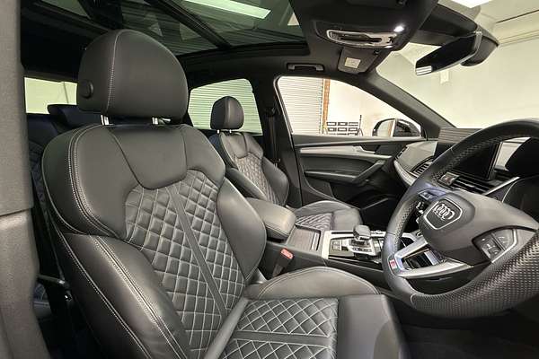 2022 Audi Q5 45 TFSI S line FY