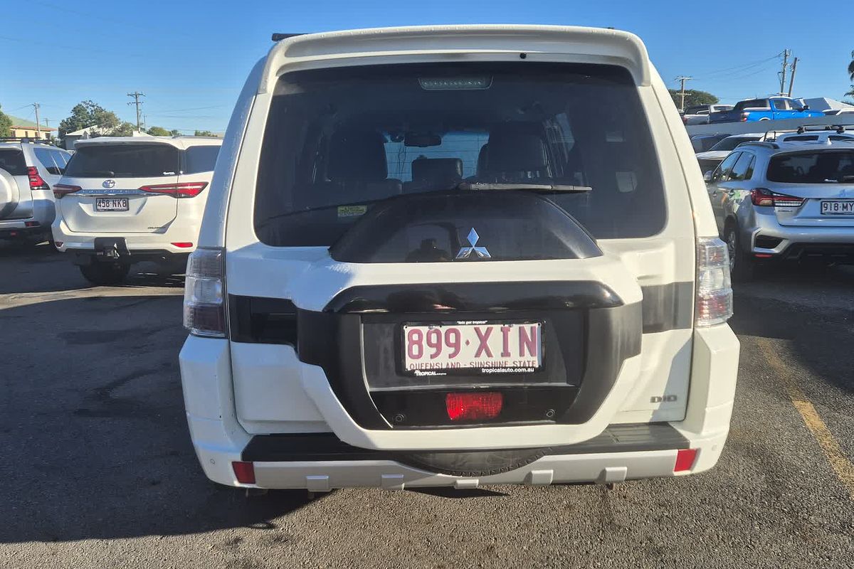 2017 Mitsubishi Pajero GLS NX